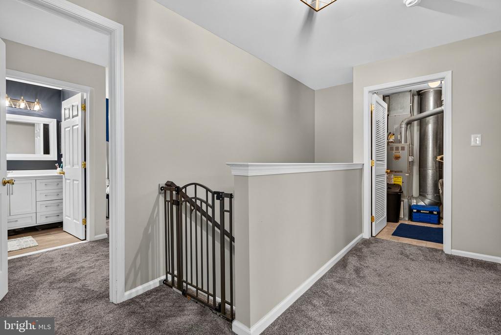 2404 DELANCEY WAY