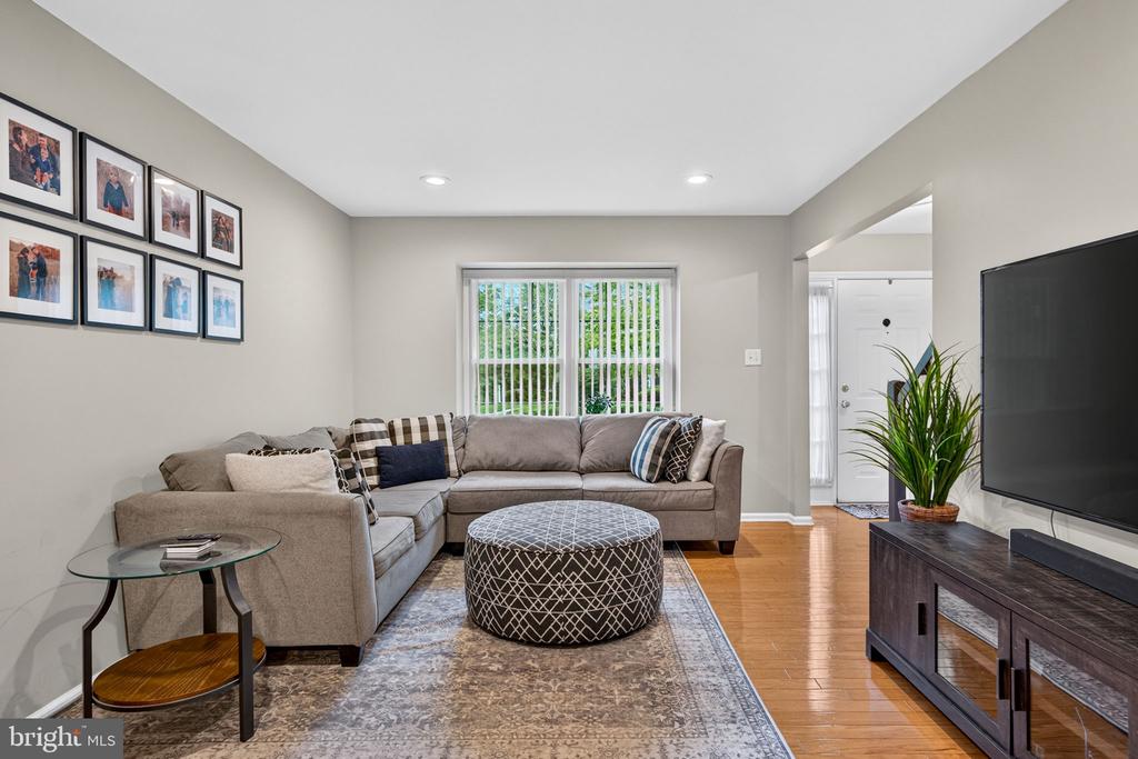 2404 DELANCEY WAY