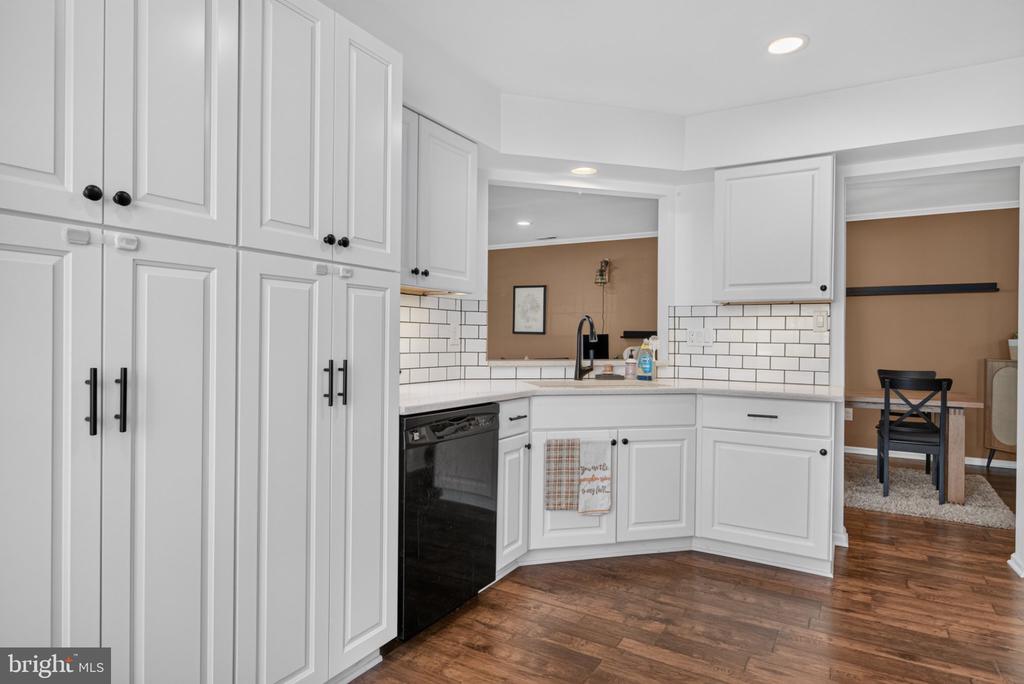 604 OSWEGO COURT