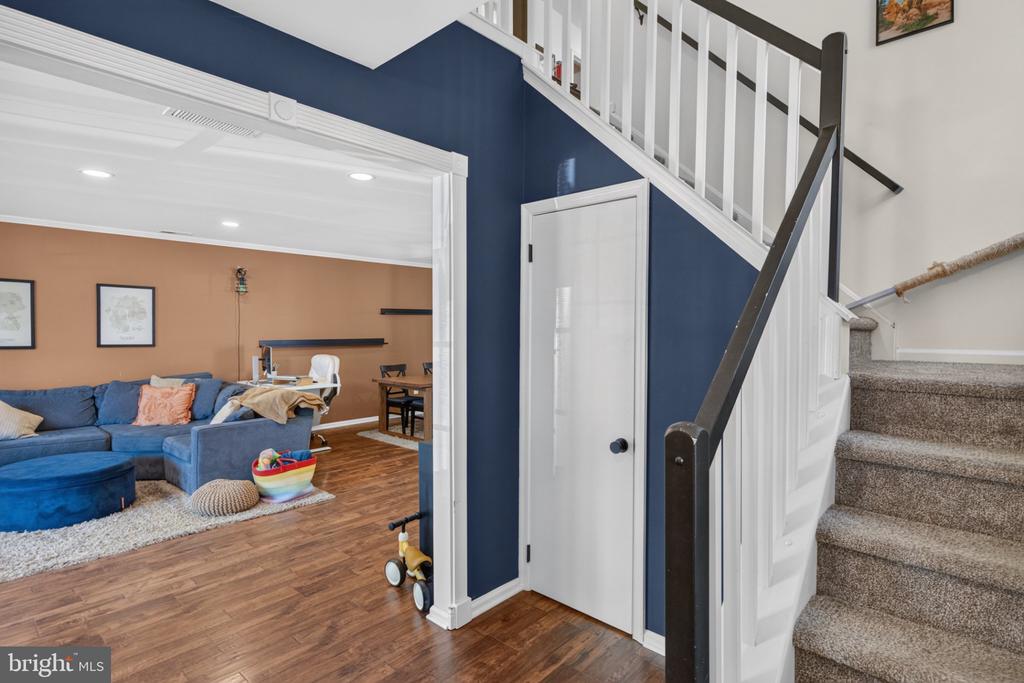 604 OSWEGO COURT