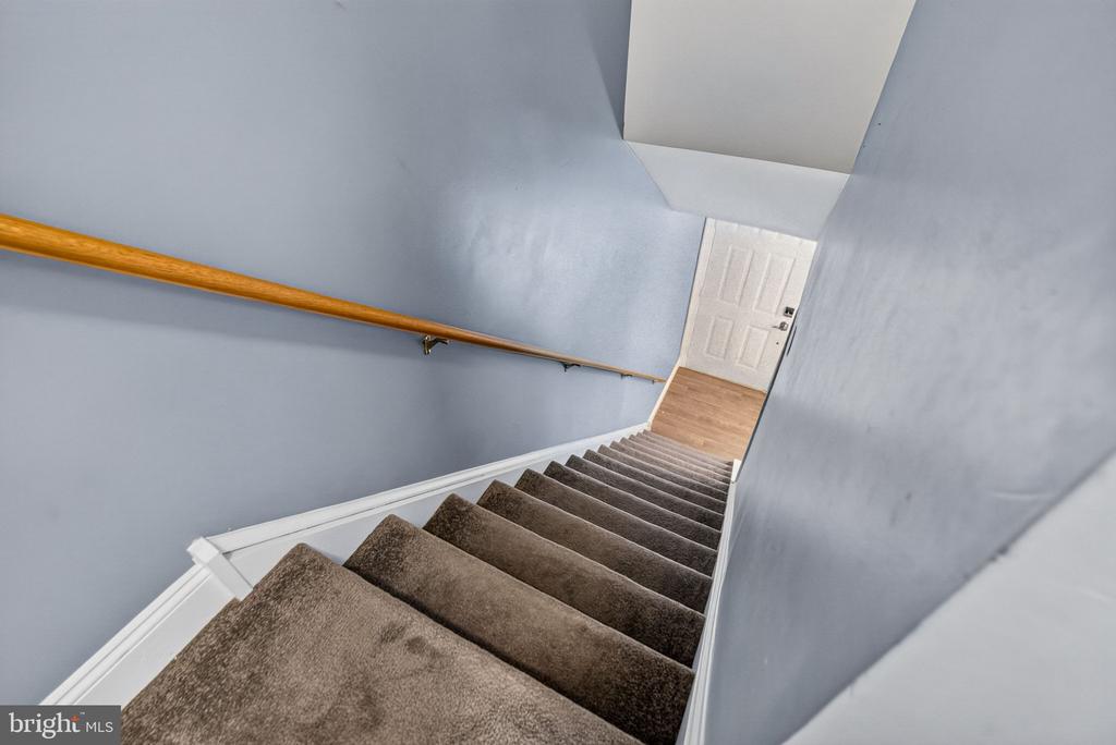 13 DORSET DRIVE
