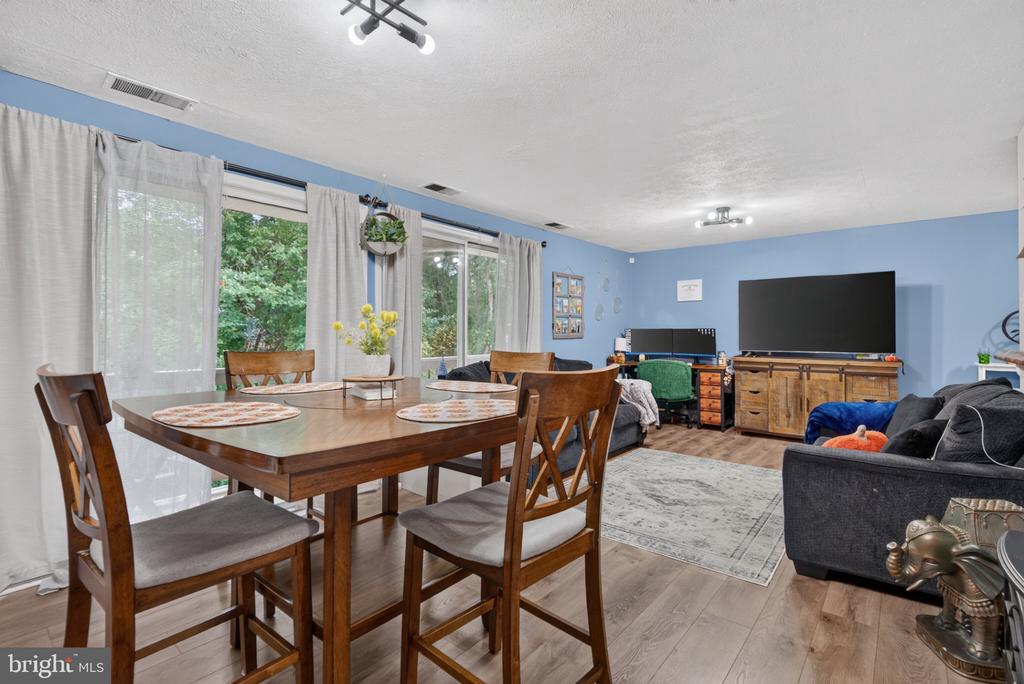 48 CRANBERRY COURT