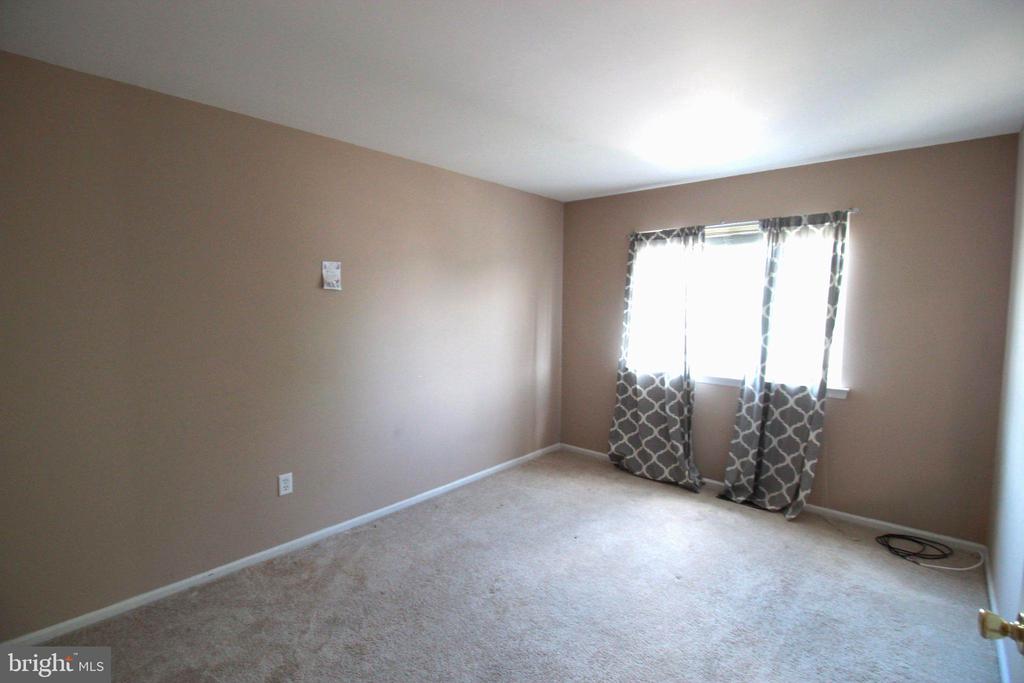 9 SESAME DRIVE
