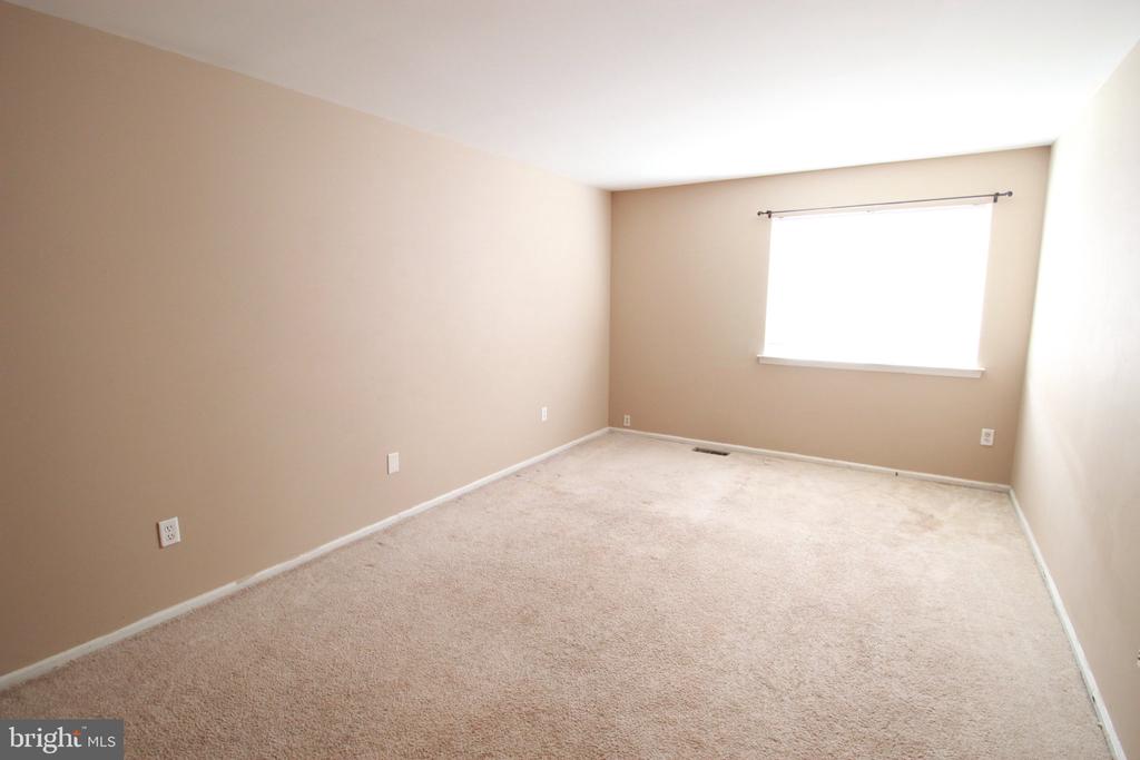 9 SESAME DRIVE