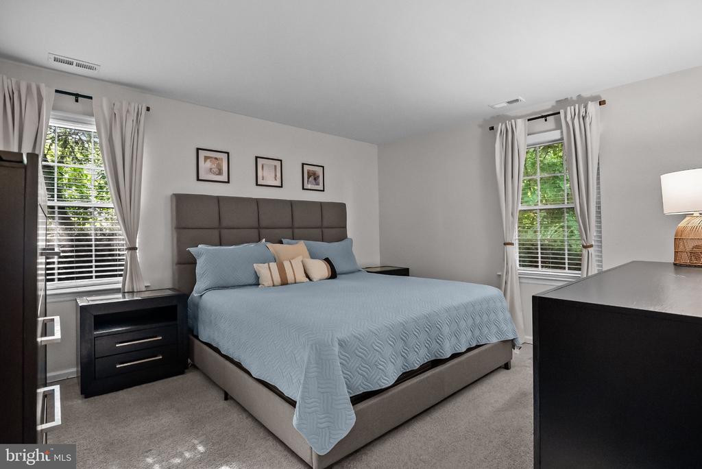 303 DAWSON STREET Unit: 101