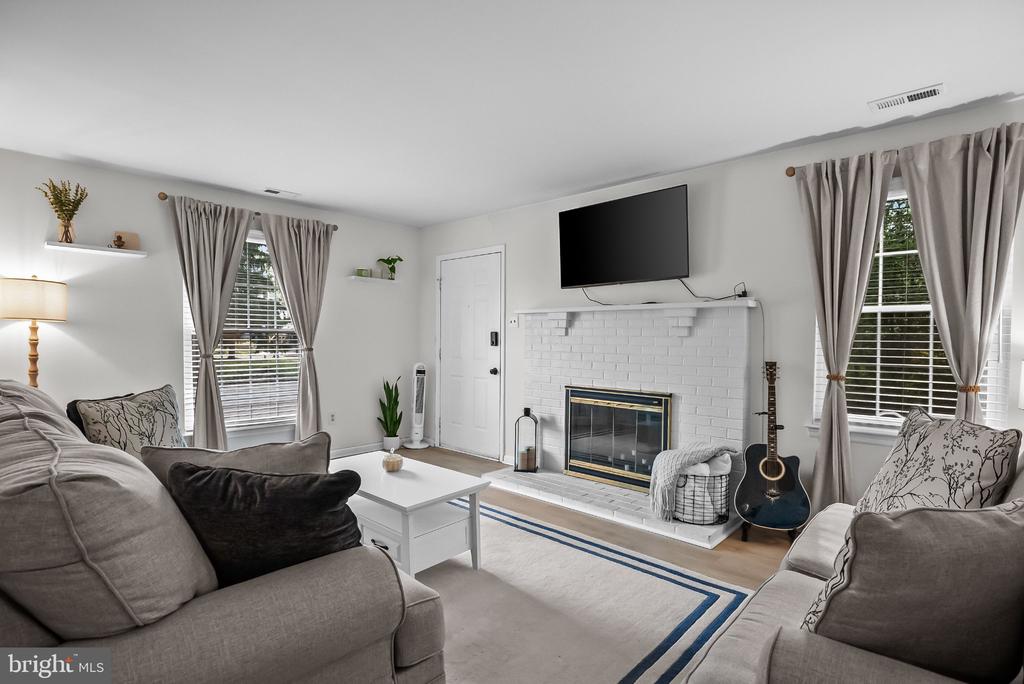 303 DAWSON STREET Unit: 101