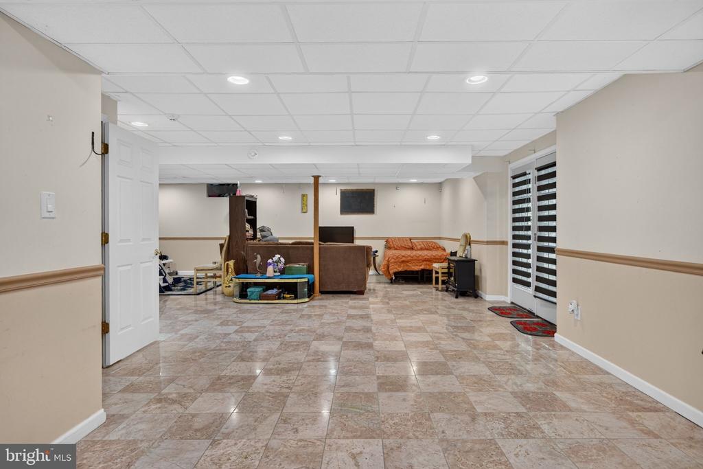 27 HEARTHSTONE BOULEVARD
