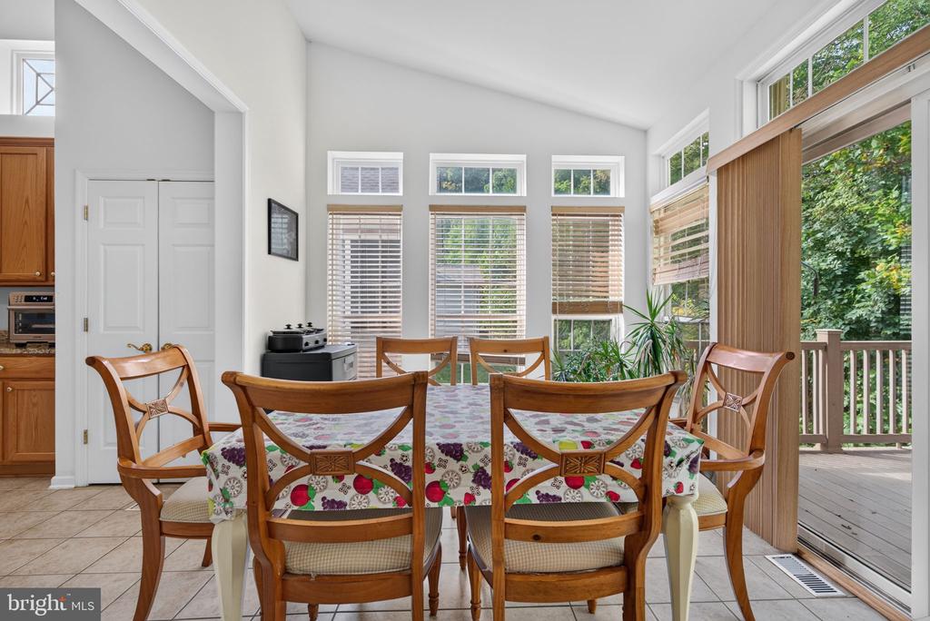 27 HEARTHSTONE BOULEVARD