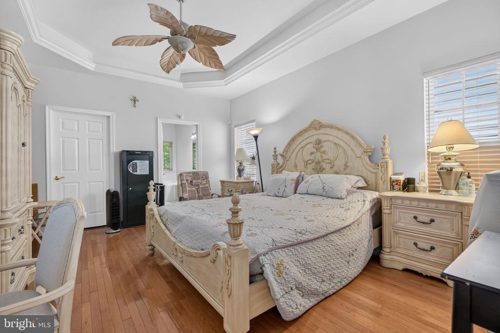 27 HEARTHSTONE BOULEVARD