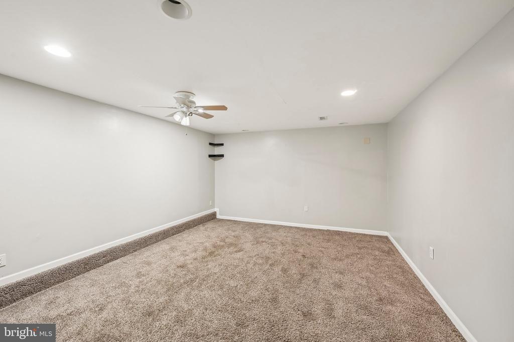 11 RIESLING COURT