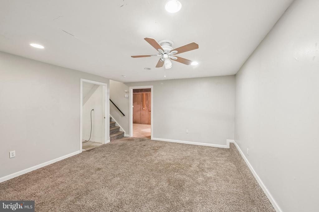 11 RIESLING COURT