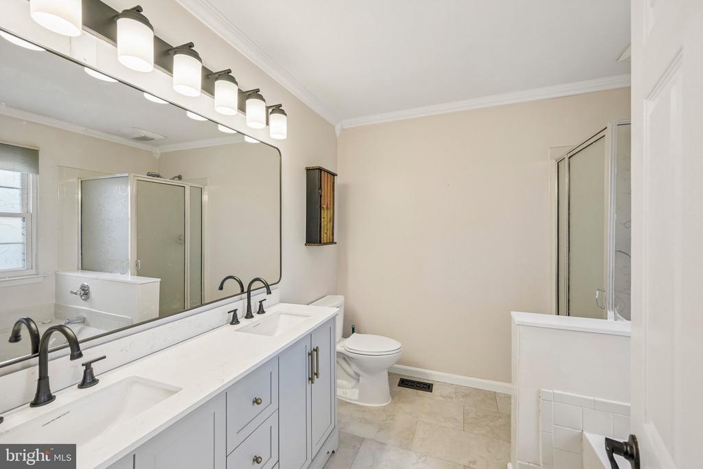 11 RIESLING COURT