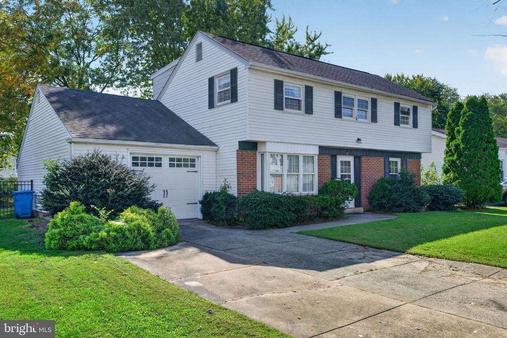 22 ABINGTON AVENUE