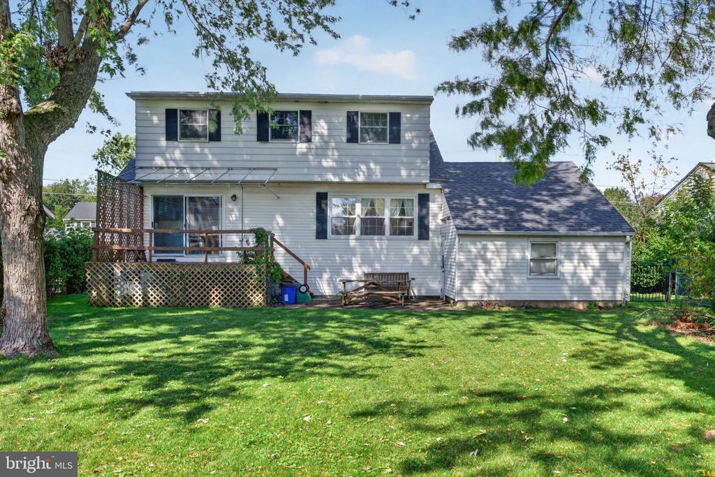 22 ABINGTON AVENUE