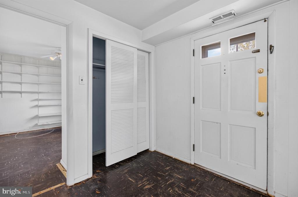 22 ABINGTON AVENUE