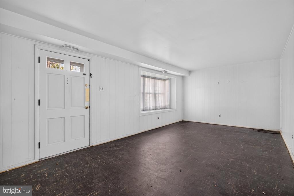 22 ABINGTON AVENUE