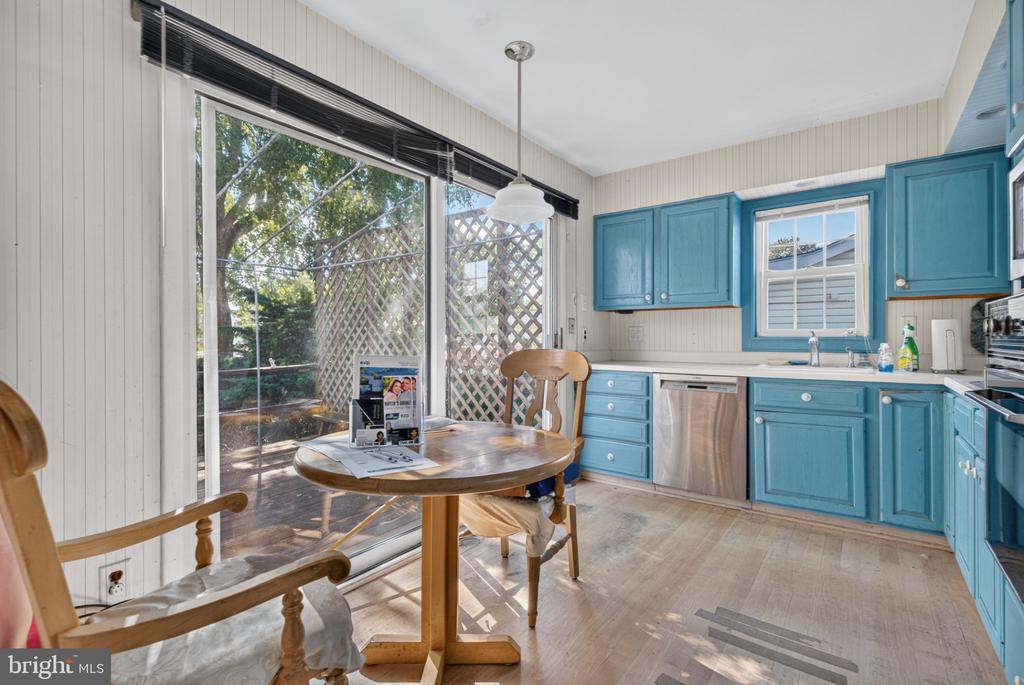 22 ABINGTON AVENUE