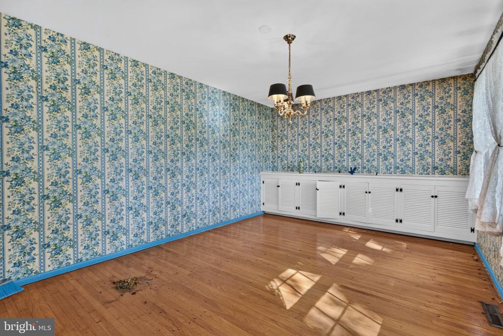 22 ABINGTON AVENUE