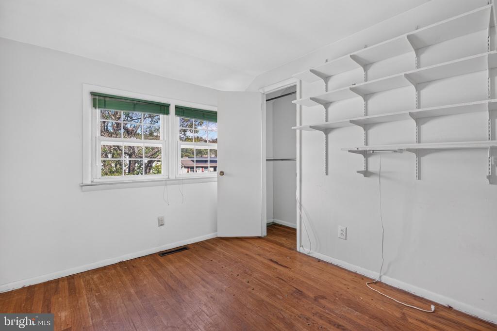 22 ABINGTON AVENUE