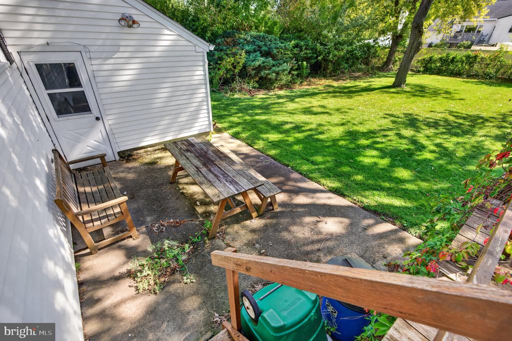 22 ABINGTON AVENUE