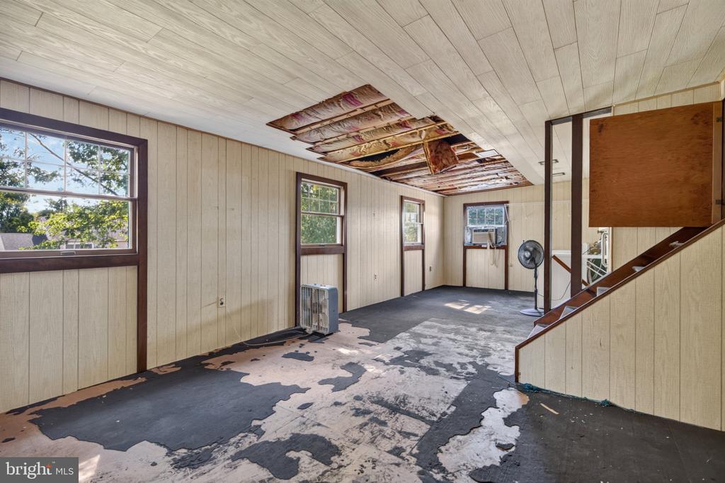 22 ABINGTON AVENUE