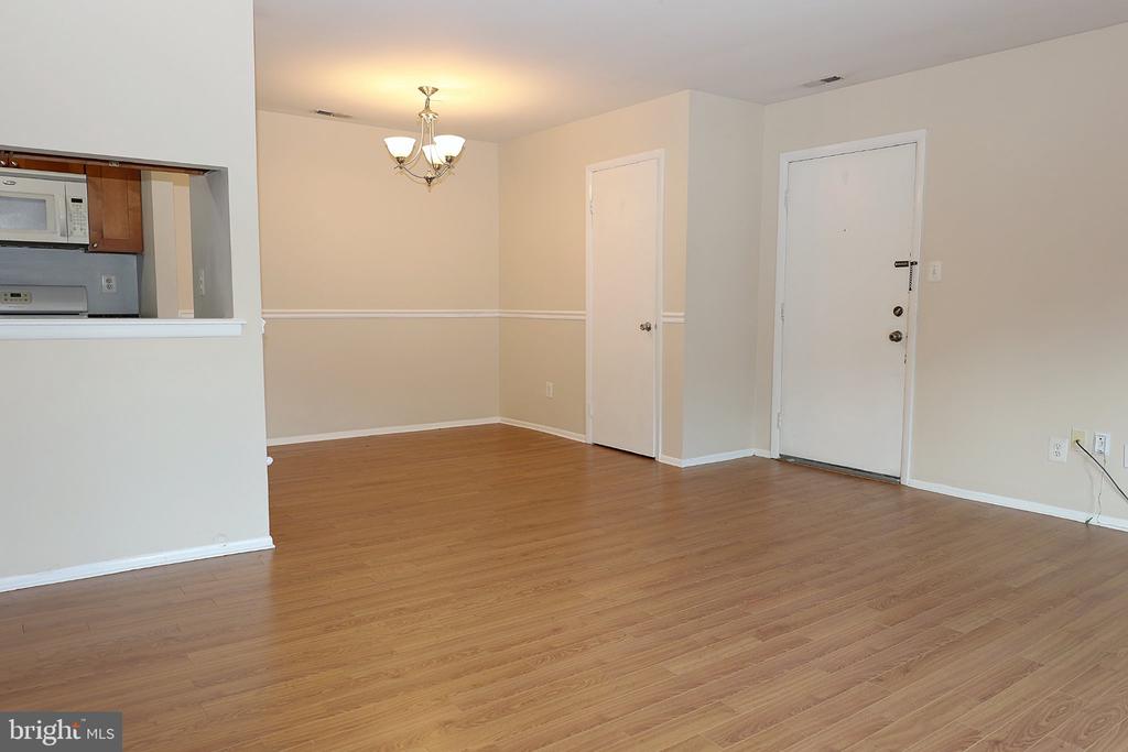 806 HARRIER ROW