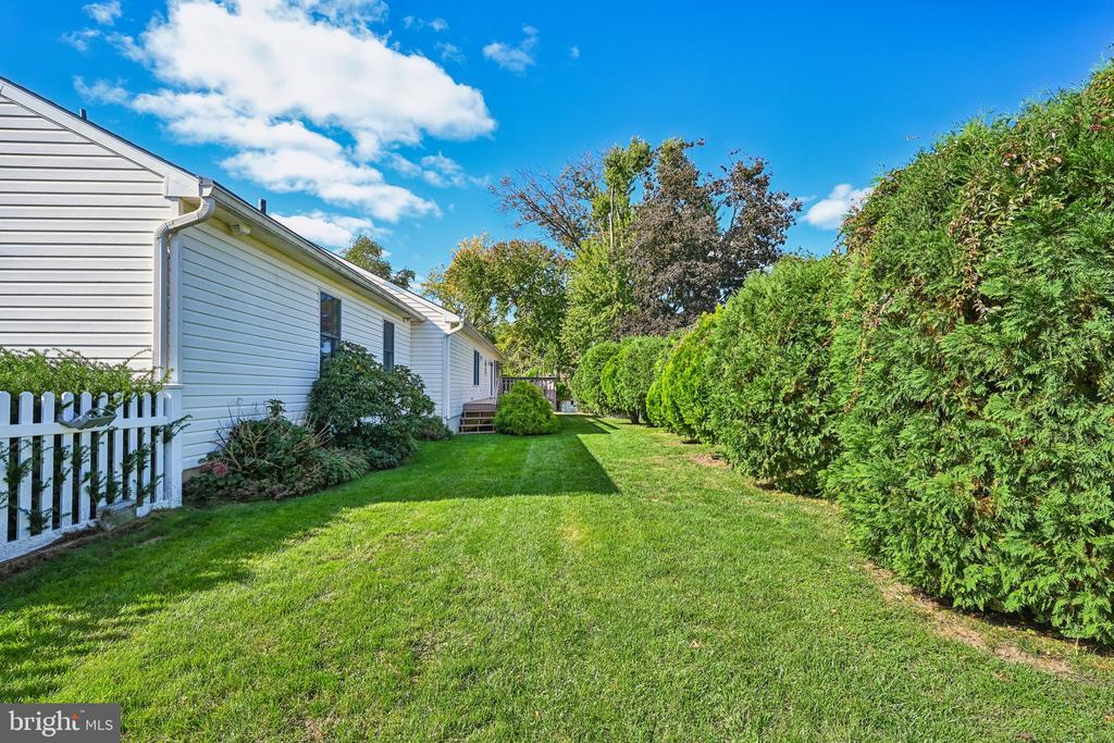 6 HILLCREST HTS