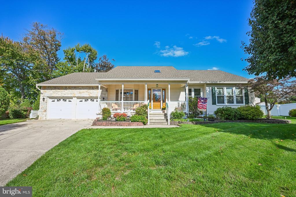 6 HILLCREST HTS