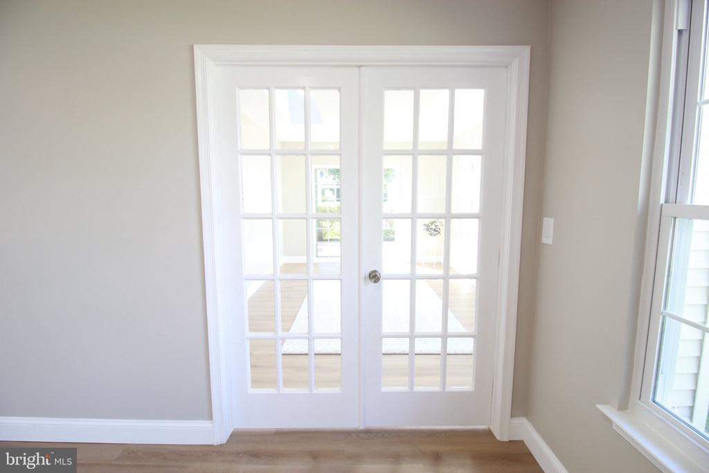 410 ELDERBERRY COURT