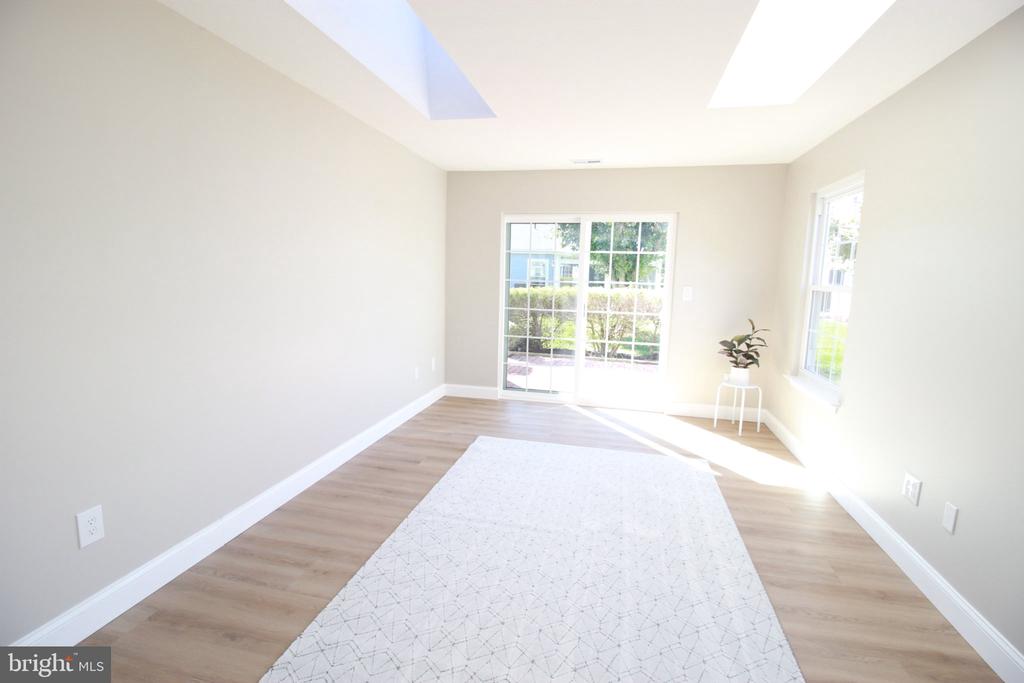 410 ELDERBERRY COURT