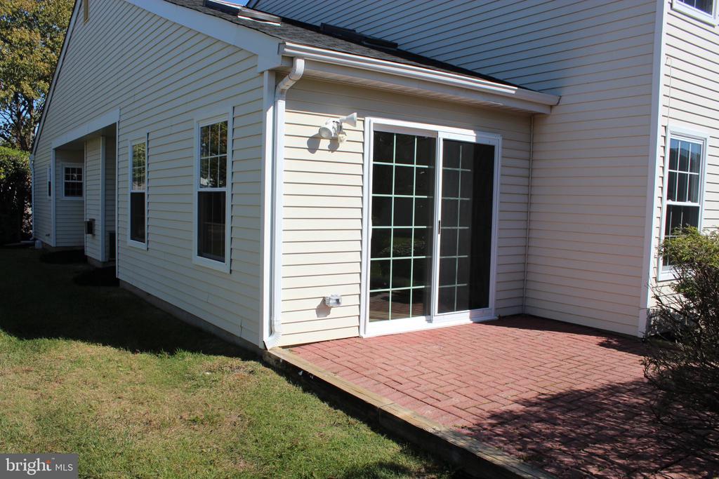 410 ELDERBERRY COURT