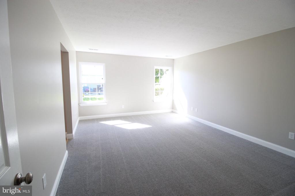 410 ELDERBERRY COURT