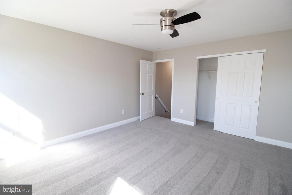 410 ELDERBERRY COURT