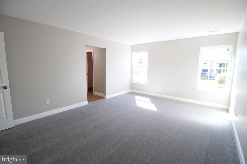 410 ELDERBERRY COURT