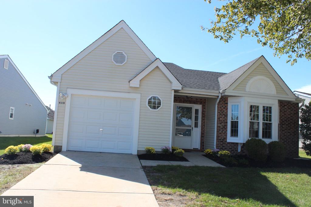 410 ELDERBERRY COURT
