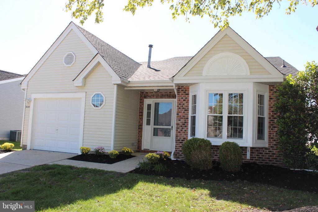 410 ELDERBERRY COURT