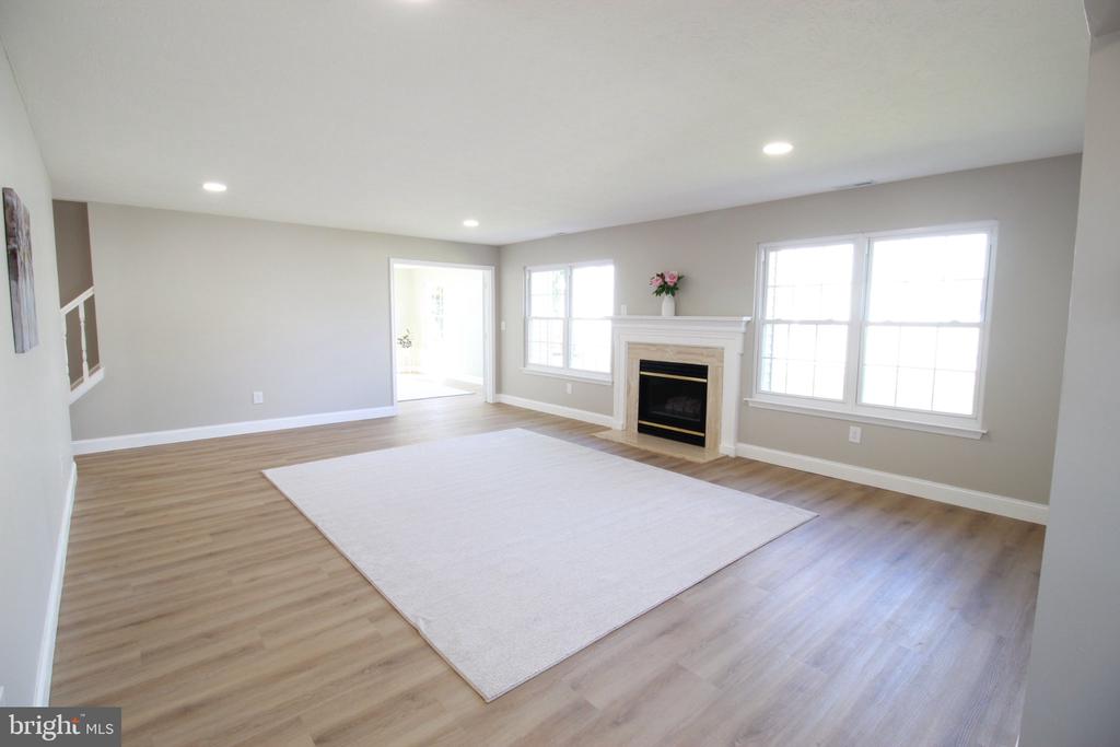 410 ELDERBERRY COURT