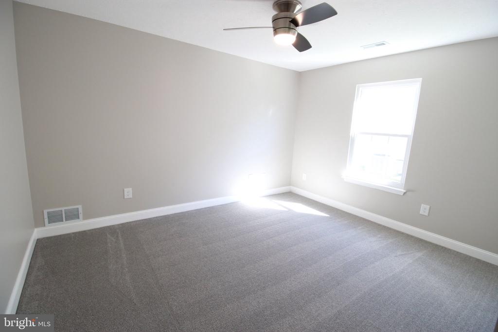 410 ELDERBERRY COURT