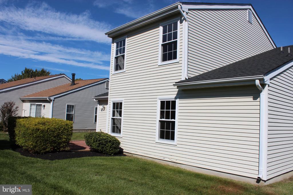 410 ELDERBERRY COURT