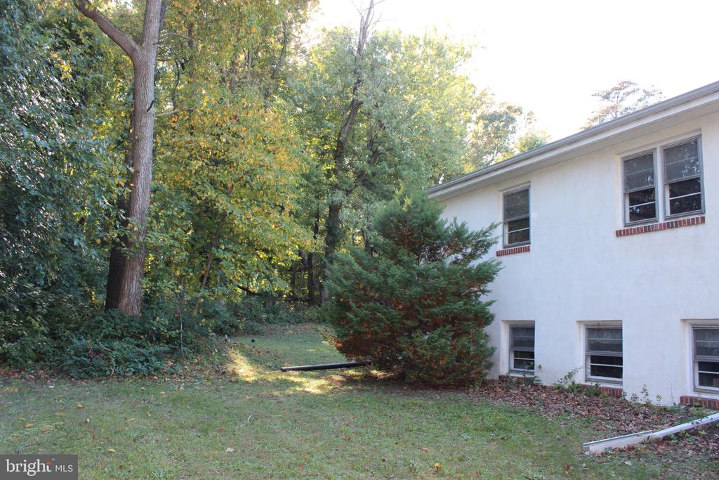 611 CREEK ROAD