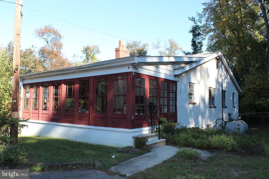 611 CREEK ROAD