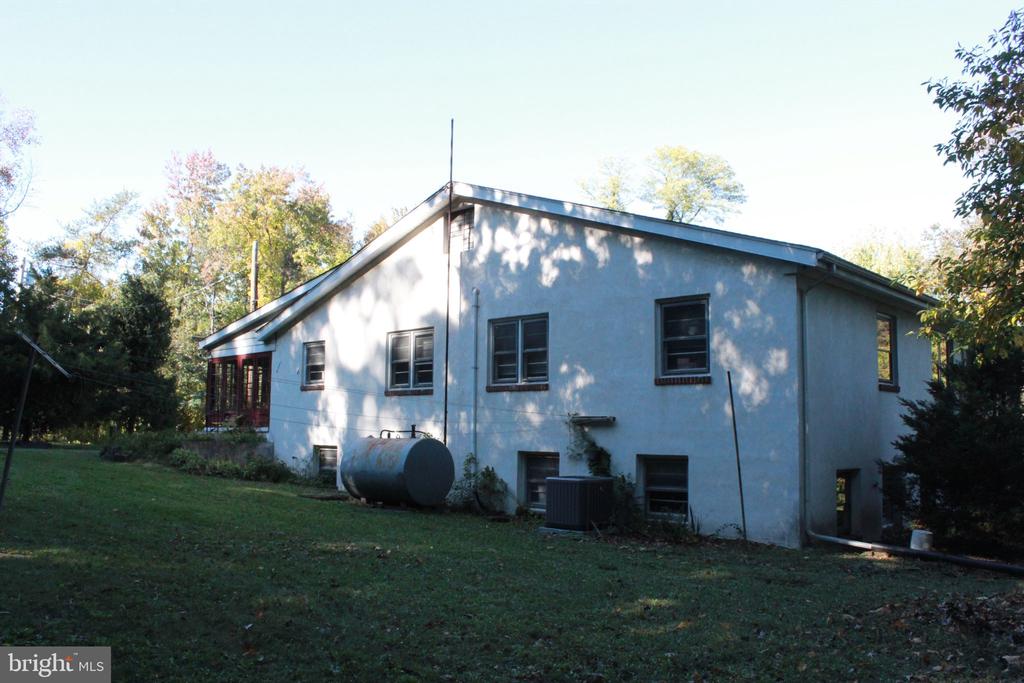 611 CREEK ROAD