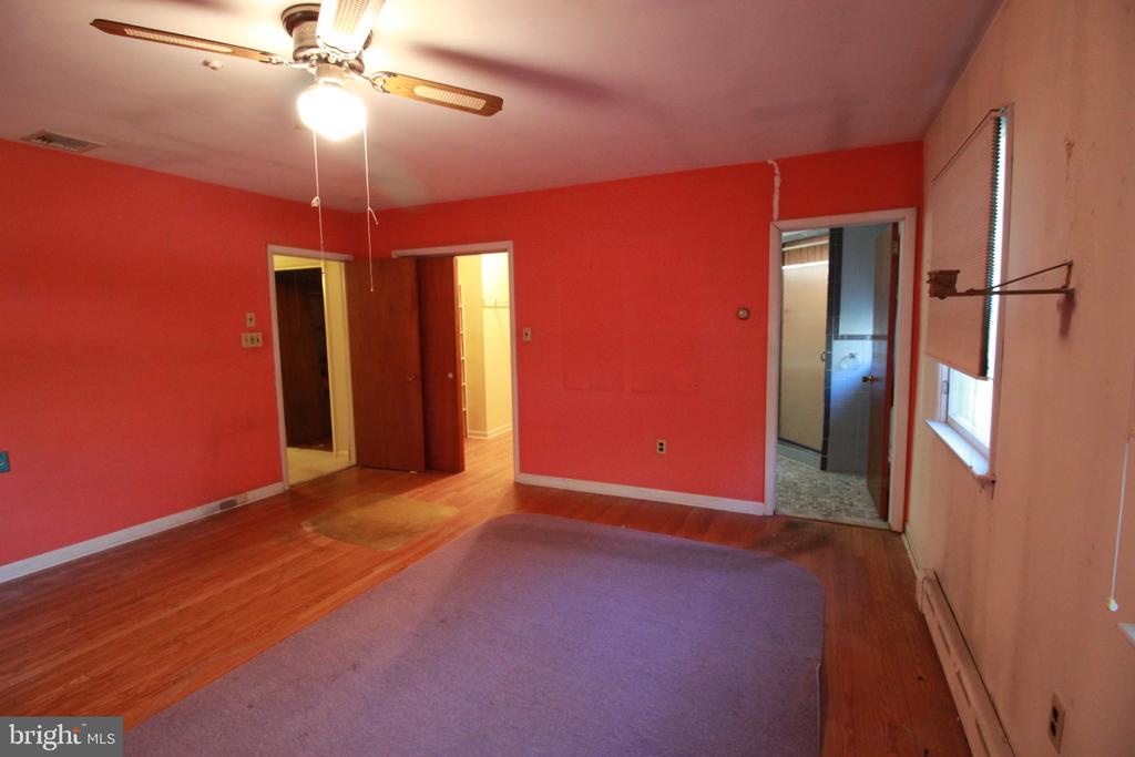 611 CREEK ROAD
