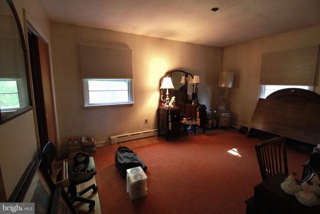 611 CREEK ROAD