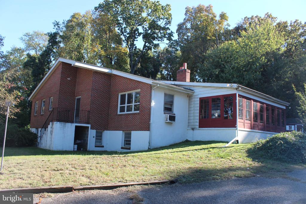 611 CREEK ROAD