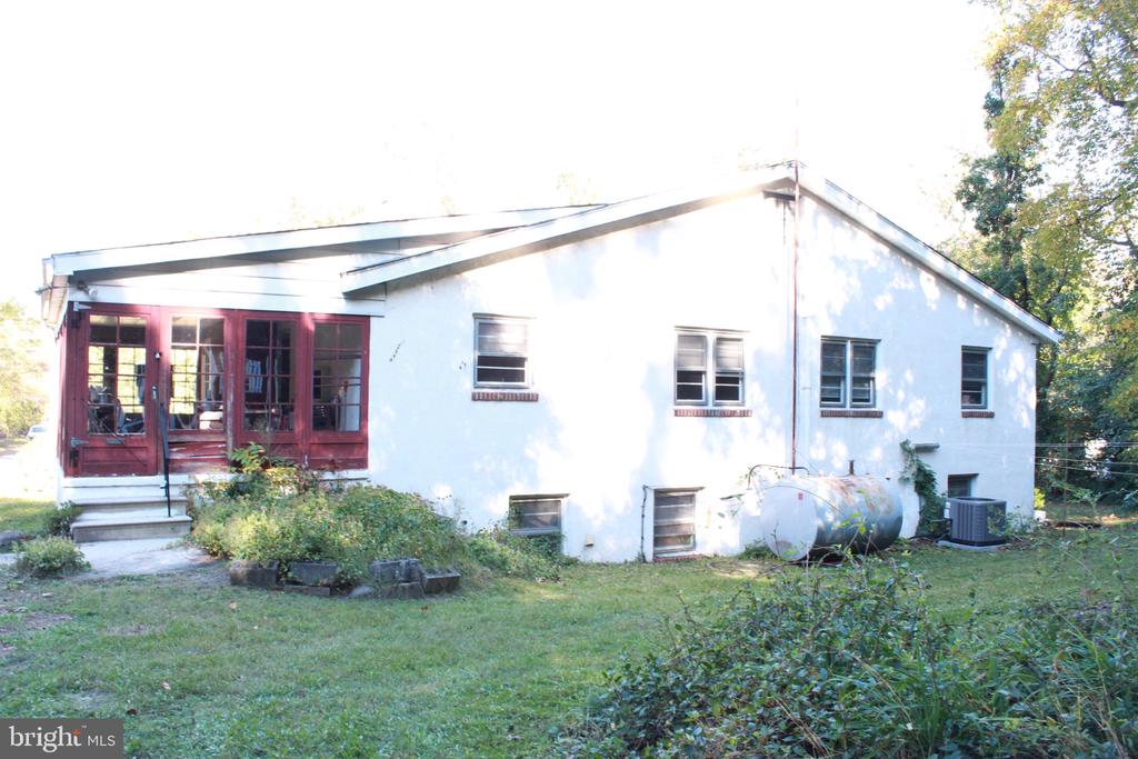 611 CREEK ROAD