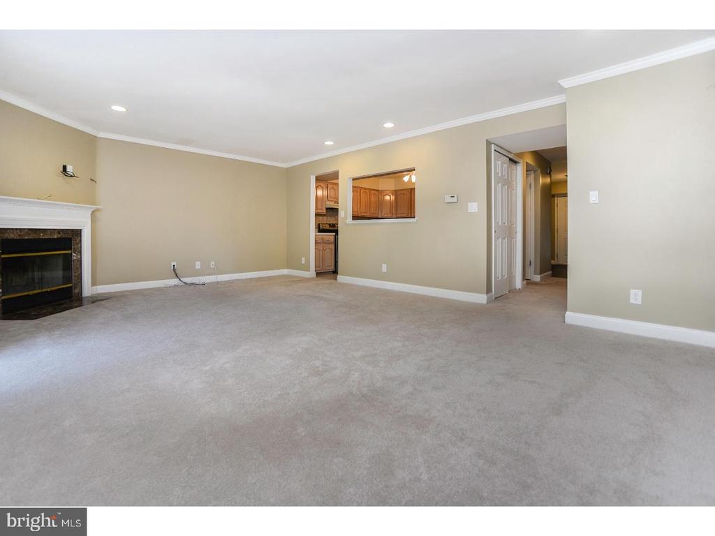 102 HAZELWOOD LANE