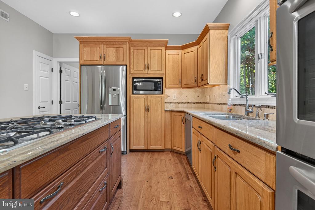 31 HIGH POINT DRIVE
