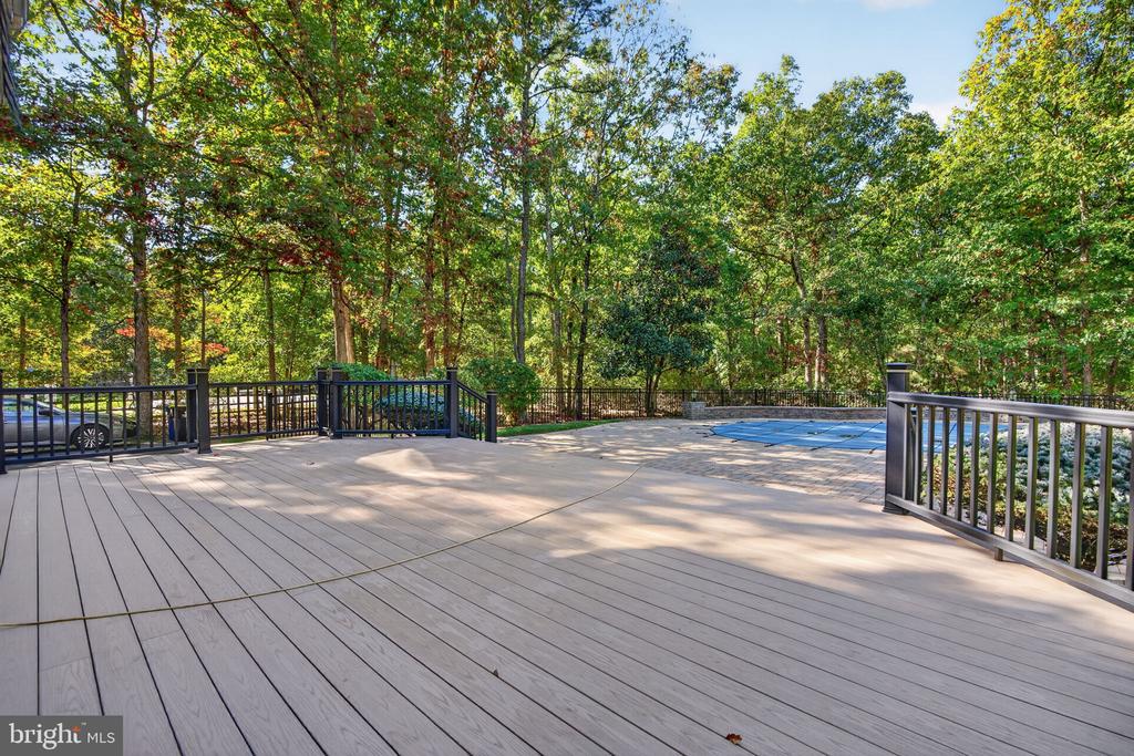 31 HIGH POINT DRIVE