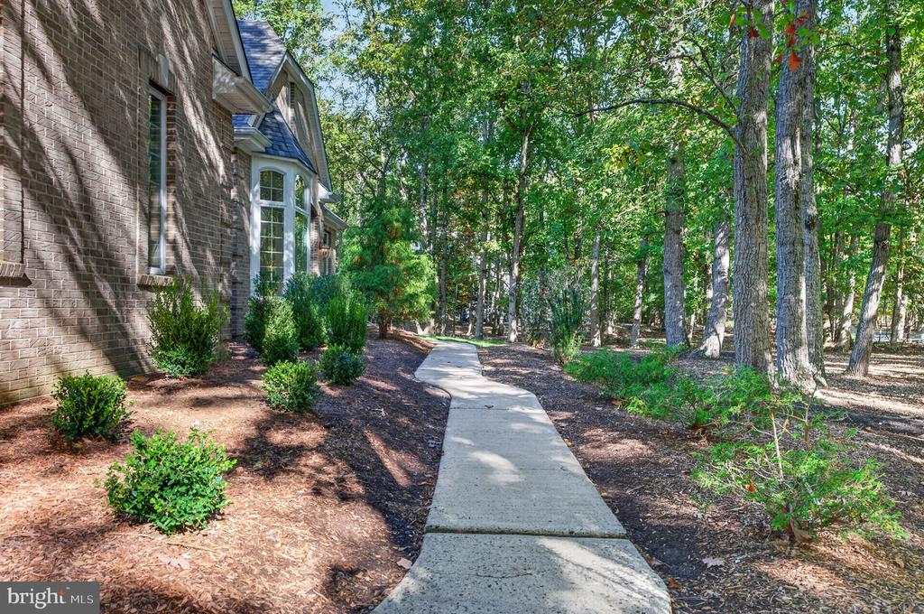 31 HIGH POINT DRIVE